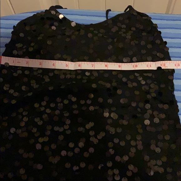 Spaghetti strap sequined  top. Floral mini skirt - Picture 5 of 7